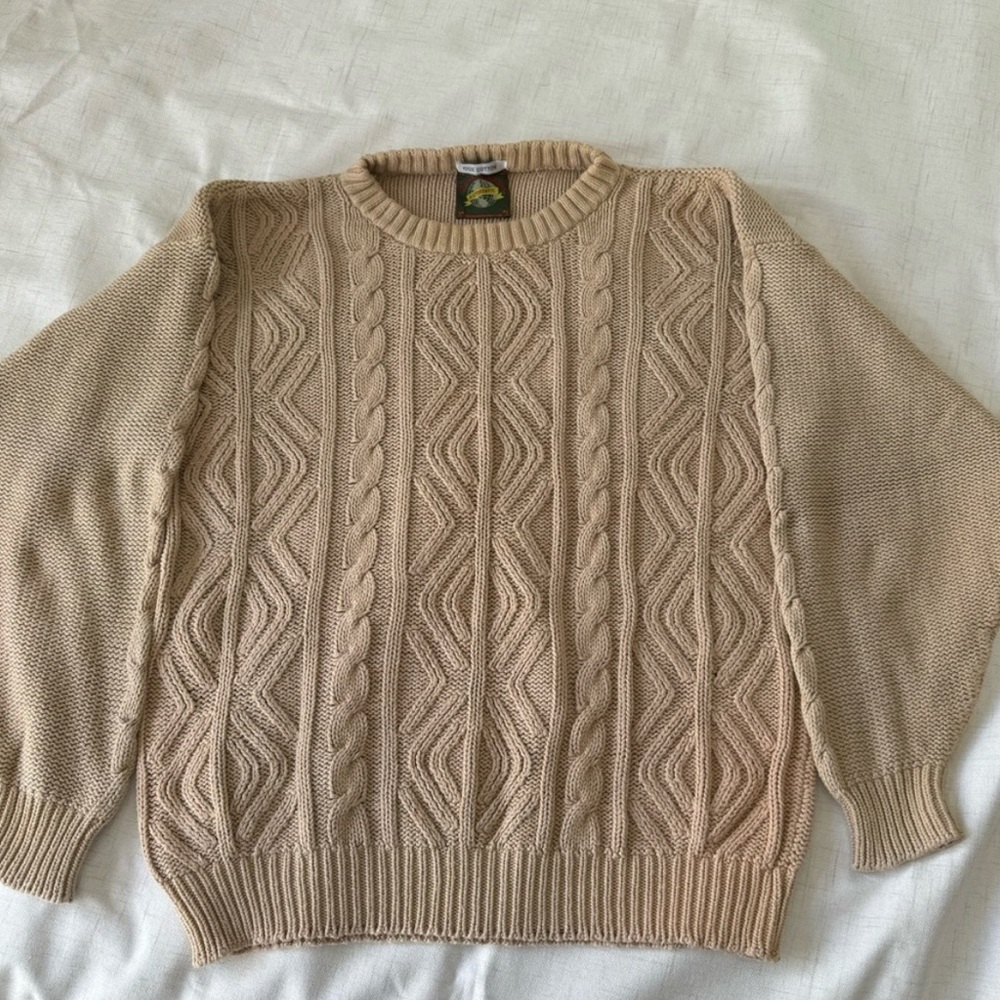 Vintage neutral beige classic cotton chunky cable knit pullover sweater